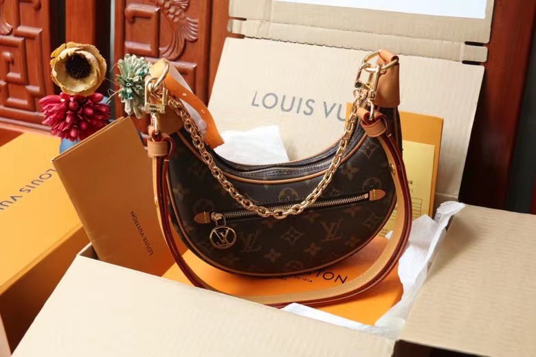 超A仿品LV老花月牙腋下包