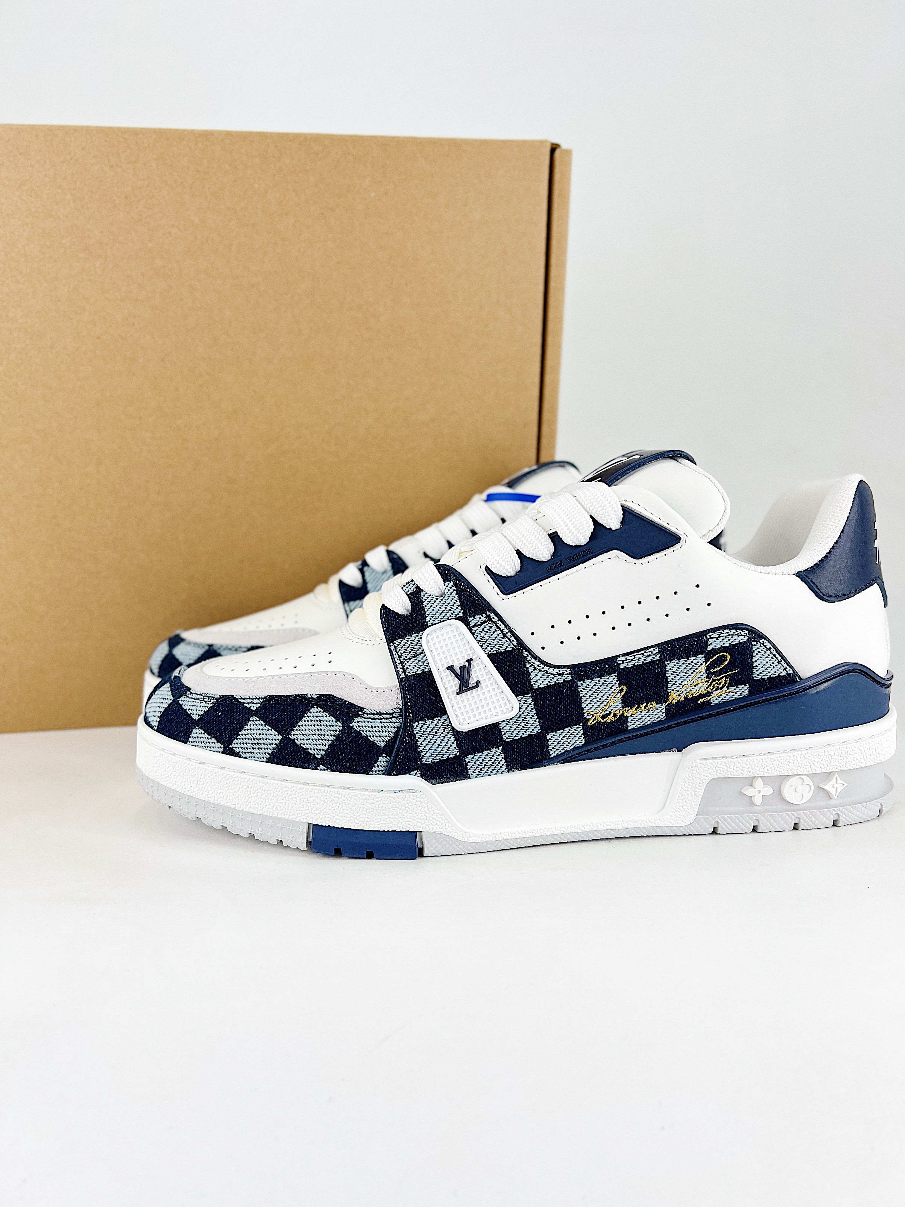 LV路易威登棋盘格牛仔拼色休闲板鞋（超A仿品）